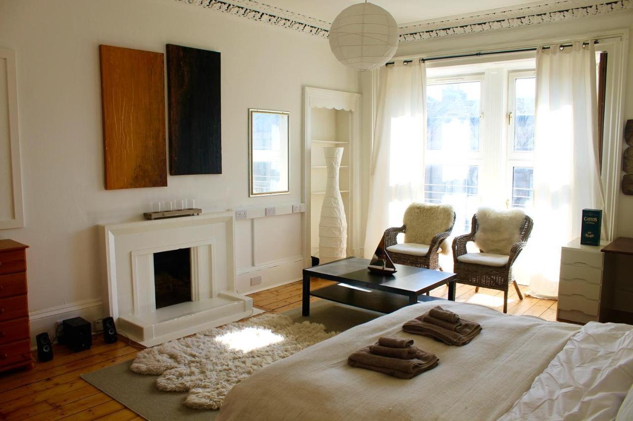 Lothian Road - Castle View Apartment เอดินบะระ ภายนอก รูปภาพ