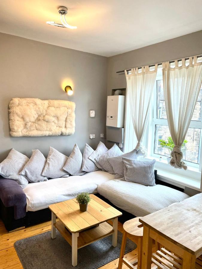 Lothian Road - Castle View Apartment เอดินบะระ ภายนอก รูปภาพ